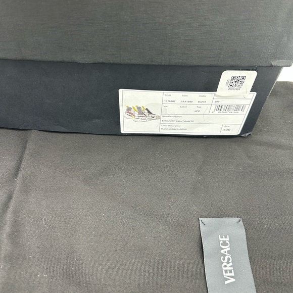 Men's Versace V3 net leather sneakers size 10 US made in Italy - Picture 4 of 12